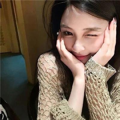 安妮莱伯维兹的浮华世界
